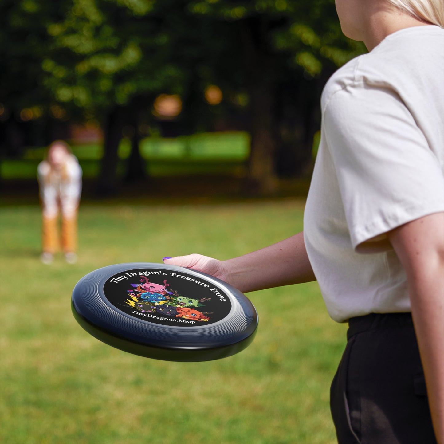 Tiny Dragon Frisbee