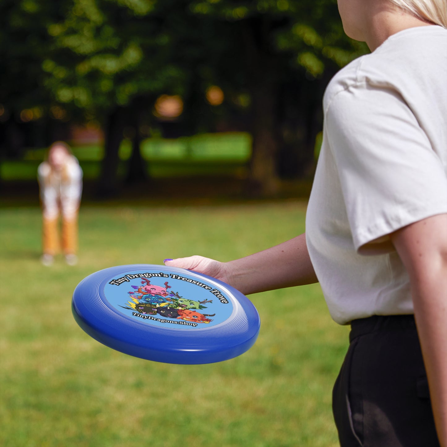 Tiny Dragon Frisbee
