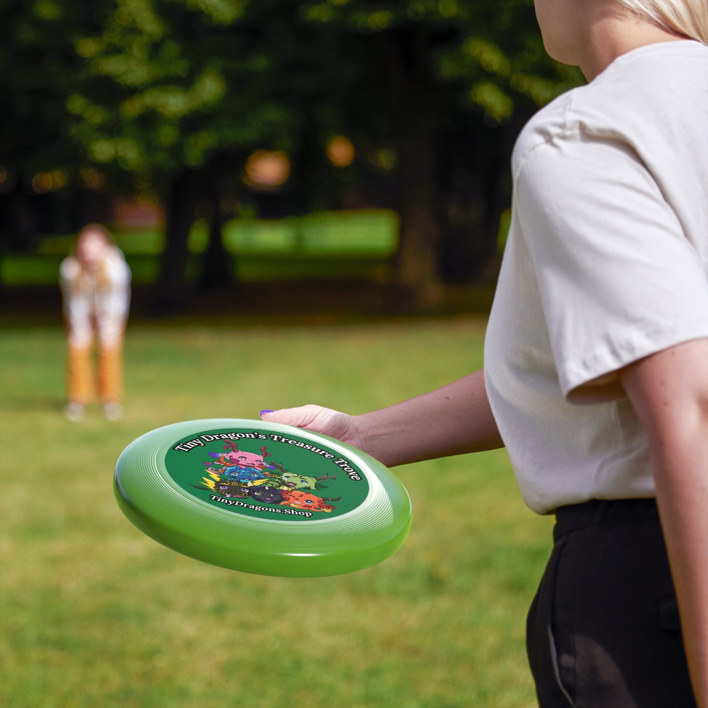 Tiny Dragon Frisbee