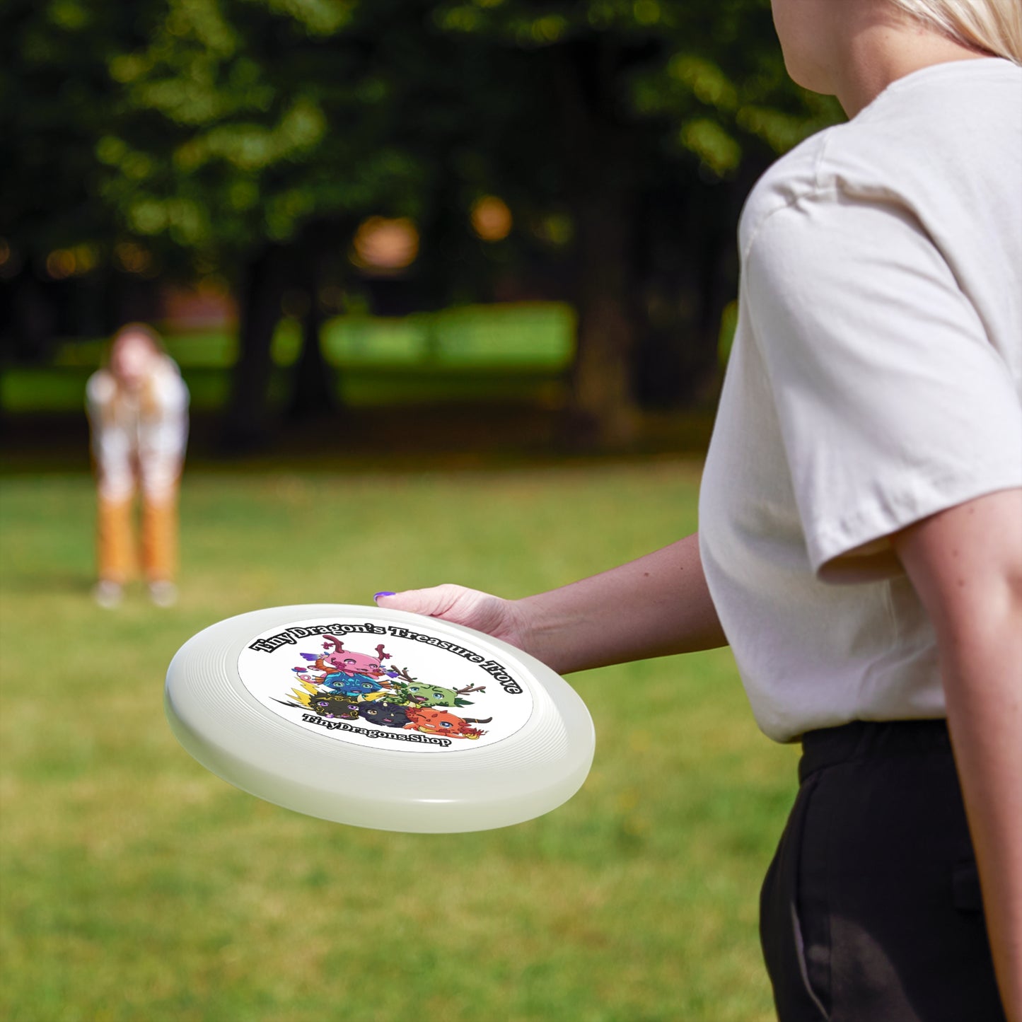 Tiny Dragon Frisbee